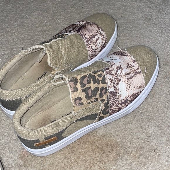 Cute slip on shoes! Super comfortable and never worn! - Picture 1 of 1